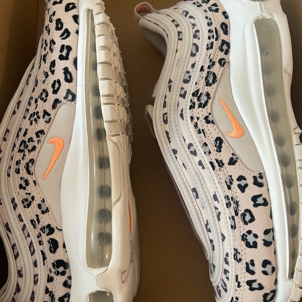 Brand new women’s, leopard Nike air max 97